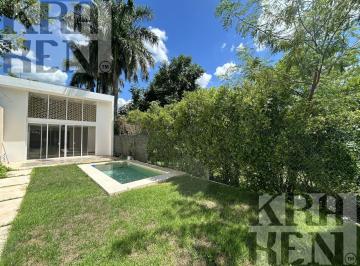 Casa en condominio · 180m² · 3 Recámaras · 4 Estacionamientos · Casa en Condominio en Club de Golf La Ceiba