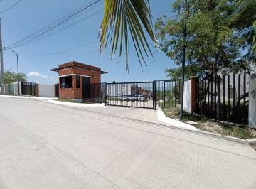 Casa en condominio de 3 habitaciones, Tuxtla Gutiérrez · Residencias en Fraccionamiento Cerrado, con Alberca y Casa Club