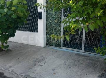 Casa · 120m² · 1 Recámara · 1 Estacionamiento · Casa en Renta en Col. Vicente Guerrero en San Nicolas de Los Garza