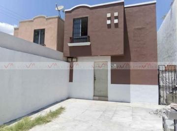 Casa · 96m² · 2 Recámaras · 2 Estacionamientos · Casa en Venta en Mitras Poniente
