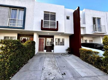 Casa de 3 habitaciones, San Pedro Tlaquepaque · Casa en Renta Colonia El Tesoro, Tlaquepaque, Jal.