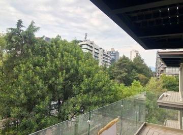 18248ef58aa5b49113f72c3392aa44a097525ff980e41c44dd15d32e98e16b1e · Magnífico Depto con Hermosa Vista Arbolada y Mucha Luz