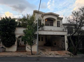 N/A · Casa en Venta en Colonia Las Torres, Monterrey, Nuevo León | 3 Recámaras, Equipada y Recámara Opcion