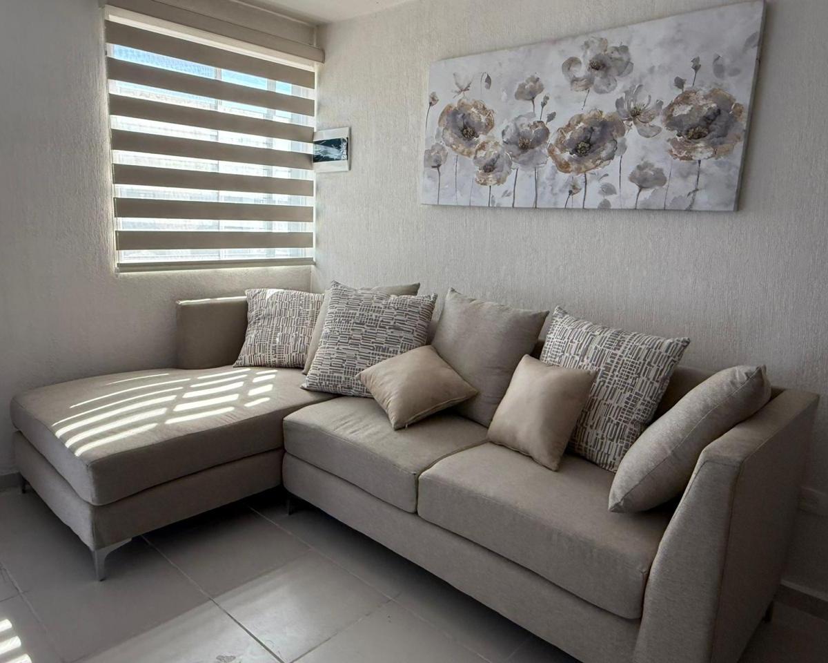 Rental House in Los Pilares, Esmeralda Sector, Salinas Victoria, Nuevo León.