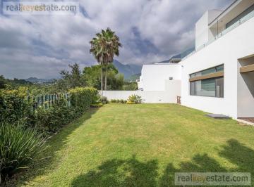 Casa · 530m² · 4 Recámaras · Casa en Venta en Sierra Alta, Monterrey, Nuevo León.