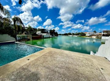 Casa de 4 habitaciones, Cancún · Casa en Venta en Cancun Lagos del Sol