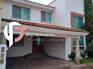 Casa en condominio · 420m² · 4 Recámaras · 2 Estacionamientos · Casa en Renta en El Fracc. Las Cavas Al Norte de La Ciudad de Aguascalientes