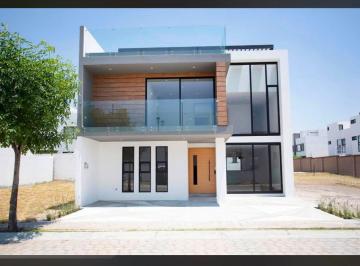 Casa de 5 habitaciones, San Andrés Cholula · Casa en Renta en Parque Zacatecas, Lomas de Angelópolis, San Andrés Cholula, Puebla.