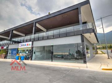 Local comercial · 49m² · Locales Nuevos en Plaza en Dominio Cumbres
