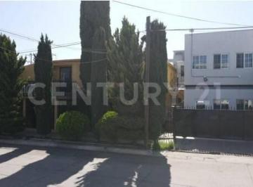 Casa · 595m² · 4 Recámaras · Renta Casa y Oficina en Perfectas Condiciones