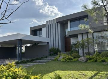 Casa de 4 habitaciones, León · Residencia en Venta León Guanajuato
