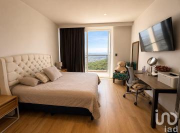 Departamento · 244m² · 3 Recámaras · 3 Estacionamientos · Departamento Royal View