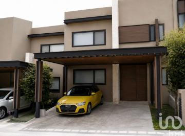Casa · 200m² · 3 Recámaras · 2 Estacionamientos · Villa Carriedo Renta de Casa Inteligente