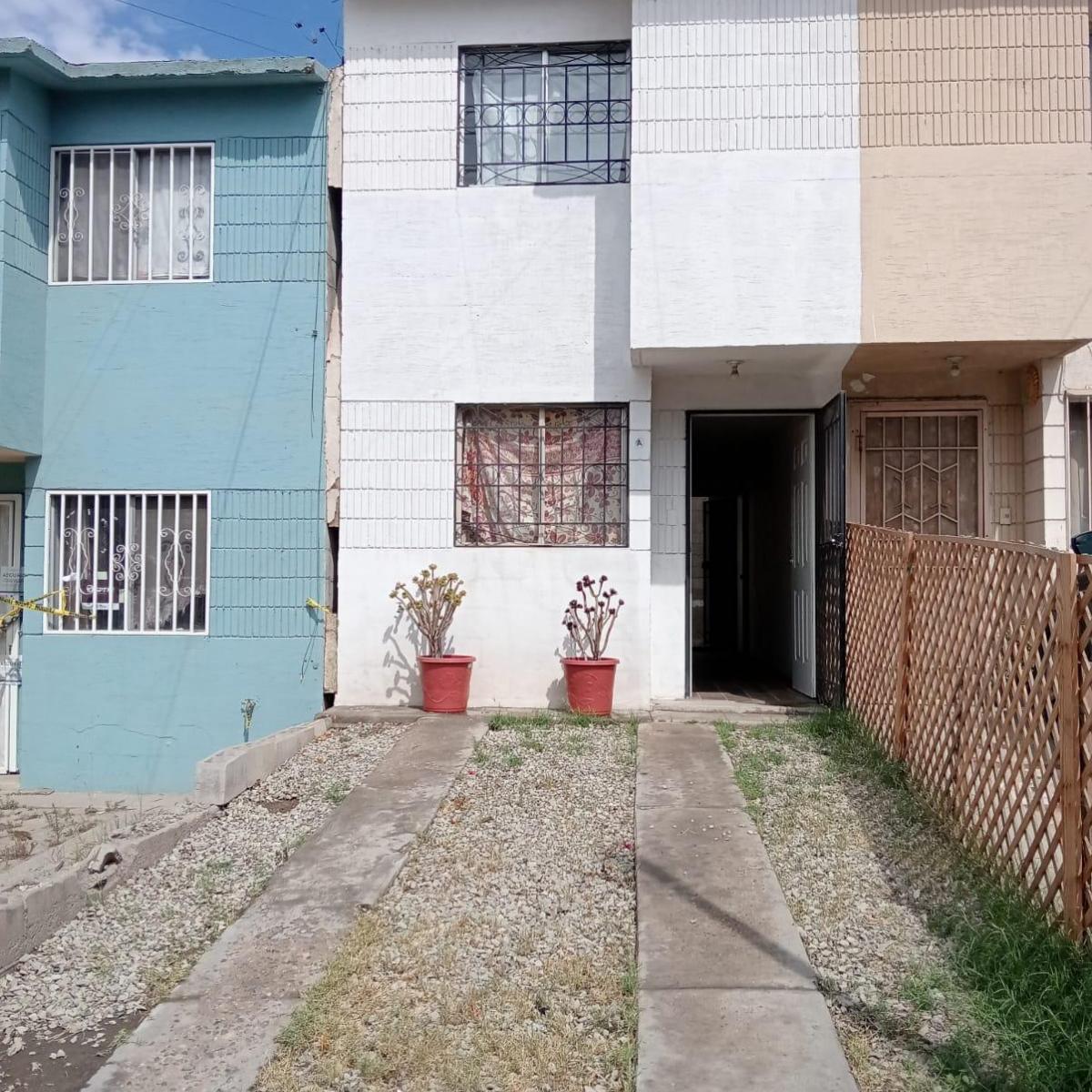Casa en Lomas de La Presa, Cerca de Blvd. Diaz Ordas y Via Rapida de 2 Recamaras