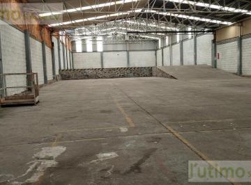 Bodega comercial · Nave Industrial en Venta en El Texcal, Jiutepec