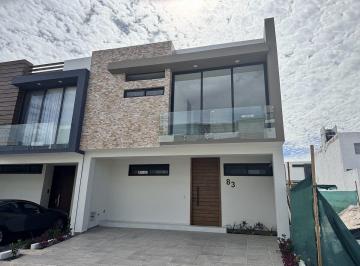 c8231ba8b5c51095d24a2ef8e3f08c49646e72a83bc0f5a493f9e97a42ac90ce · Casa 4 Habs y Estudio, Coto Almendro Valle Imperial