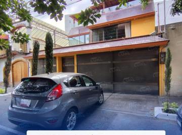 Casa de 3 habitaciones, Benito Juárez · Casa en Venta Colonia Moderna, Benito Juárez, Cdmx.