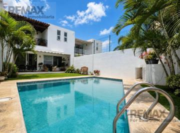 Casa en condominio · 260m² · 3 Recámaras · 2 Estacionamientos · Venta de Casa en Condominio, Col. Lomas de Cuernavaca, Temixco, Morelos…clave 6281