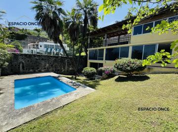 Casa · 480m² · 4 Recámaras · 3 Estacionamientos · Casa en Club de Golf San Gaspar