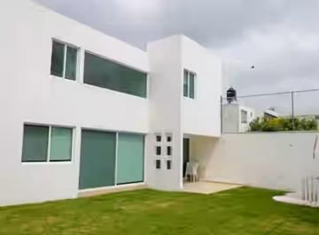 Casa de 4 habitaciones, León · Amplia Casa Cañada del Refugio Cerca Plaza Mayor