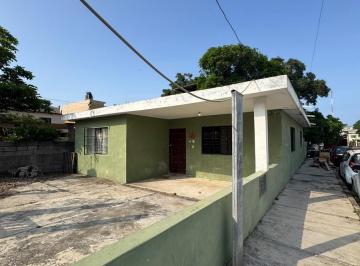 Casa · 140m² · 3 Recámaras · Esquina en Venta en Unidad del Valle Tampico
