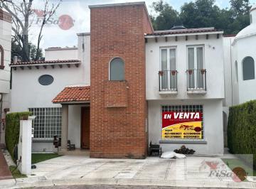 Casa · 198m² · 3 Recámaras · 2 Estacionamientos · Casa en Venta en El Country