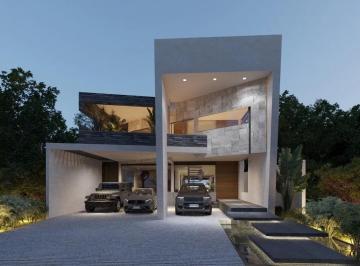 Casa en condominio · 504m² · 5 Recámaras · 6 Estacionamientos · Casa en Condominio en Blanca Residencial, Mérida