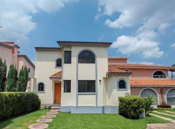 Casa en condominio · 194m² · 3 Recámaras · 2 Estacionamientos · Renta de Casa en Condominio en Lomas de Cortés, Cuernavaca, Morelos…clave 6283