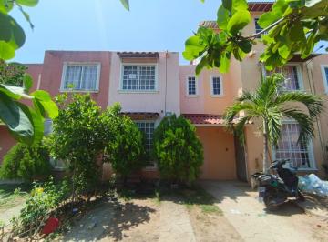 Casa en condominio · 73m² · 2 Recámaras · 1 Estacionamiento · Casa en Condominio en Venta en Fracc Tulipanes, Acapulco Gro