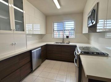 Casa de 3 habitaciones, Monterrey · Casa en Venta en Monterrey, Zona de Loma Larga