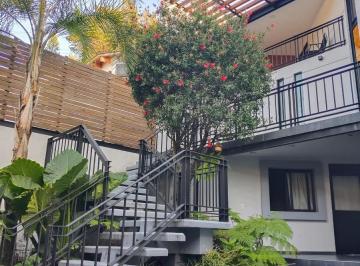 Casa · 550m² · 3 Recámaras · 5 Estacionamientos · Venta de Casa Al Sur de La Cdmx, en Jardines del Pedregal