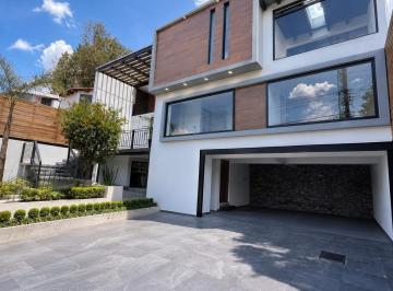 Casa · 550m² · 3 Recámaras · 5 Estacionamientos · Venta de Casa Al Sur de La Cdmx, en Jardines del Pedregal