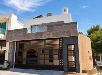 Casa de 3 habitaciones, Monterrey · Casa Venta en Cumbres San Agustin, Monterrey