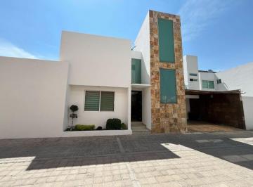Casa en condominio de 3 habitaciones, San Andrés Cholula · Casa Amueblada en Renta