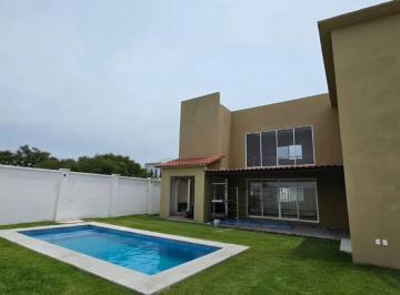 Casa de 4 habitaciones, Xochitepec · Casa en Club de Golf Santa Fe · 4 Rec y Alberca · Casa Muestra Visitable