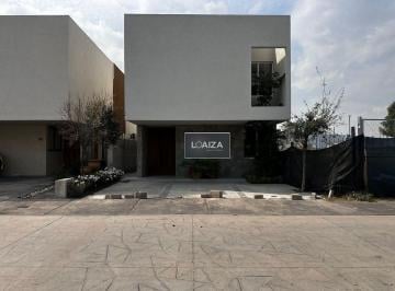 ae19371f4013fc8bbd89ad9ed59aad4feaa2508939079bc00973b6bdbcd302d0 · Increible Casa en Parque Vallarta (Zona Solares)