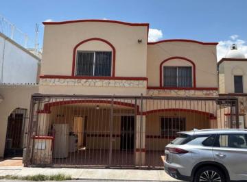 Casa de 4 habitaciones, Saltillo · Se Vende Casa en Hacienda San Rafael