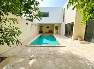 Casa de 4 habitaciones, Conkal · Casa en Venta en Bosques de Conkal, Mérida, Yucatán