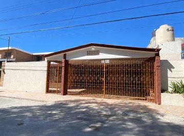 Casa de 3 habitaciones, Saltillo · Renta Casa de 1 Piso en Fracc. Miravalle Al Sur de La Ciudad
