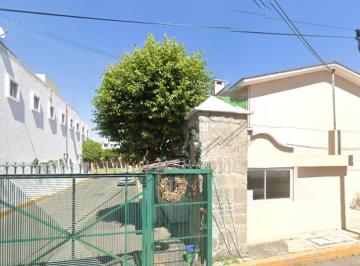 Departamento de 3 habitaciones, Toluca · Remate Bancario Casa en Prolongacion Cinco de Mayo, Toluca