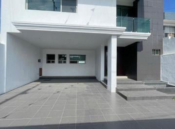 Casa de 4 habitaciones, Zapopan · Casa en Venta en Jardines de Guadalupe - Santo Tomás de Aquino 4840