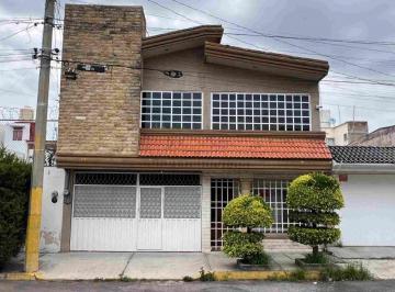 Casa de 5 habitaciones, Puebla · Casa en Venta en Jardines de San Manuel