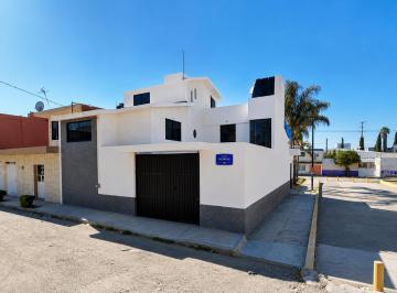 Casa de 3 habitaciones, Puebla · Casa en Venta en Tres de Mayo, Puebla, Puebla