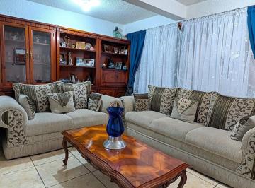 Casa de 3 habitaciones, Coyoacán · Casa 3 Niveles en Ctm Culhuacán: Iluminada, Amplios Espacios y Muy Bonita