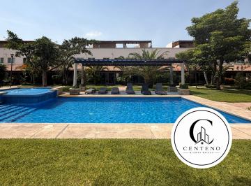Casa en condominio de 3 habitaciones, Emiliano Zapata · Casa con Alberca de 3 Recámaras y Terreno Excedente | Residencial Tulipanes
