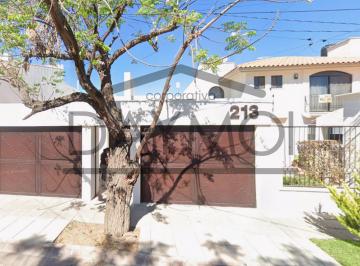 Casa de 4 habitaciones, Aguascalientes · Casa en Av Valle del Campanario 213