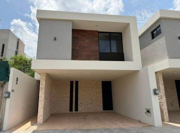 Casa de 3 habitaciones, Mérida · Casa en Venta en Temozón Norte, Mérida