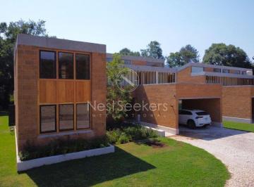 Casa en condominio de 5 habitaciones, Valle de Bravo · Casa Nueva en Venta en Acatitlan, Valle de Bravo