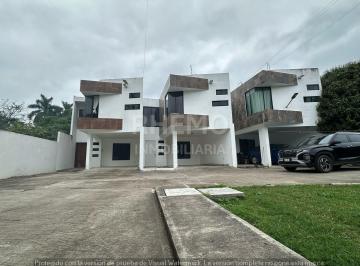 Casa · 160m² · 3 Recámaras · 1 Estacionamiento · Casa en Renta de 3 Rec. en Santiago de La Peña, Tuxpan, Ver.
