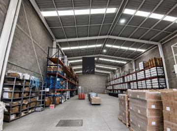 Bodega comercial , Tultitlán · Bodega en Renta en Tultitlán de 730 m², Entrada de Trailer.